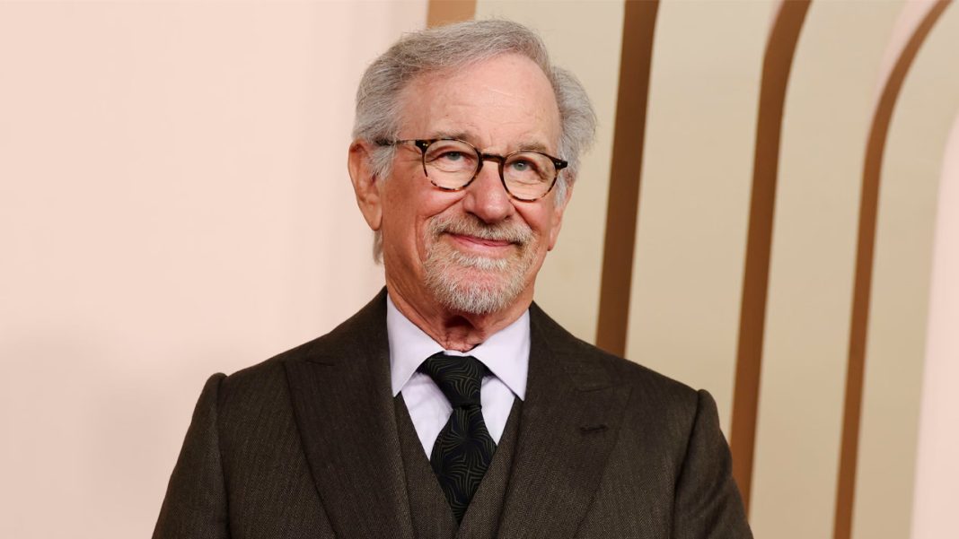 গ্র্যামি জিতলেন স্টিফেন স্পিলবার্গ